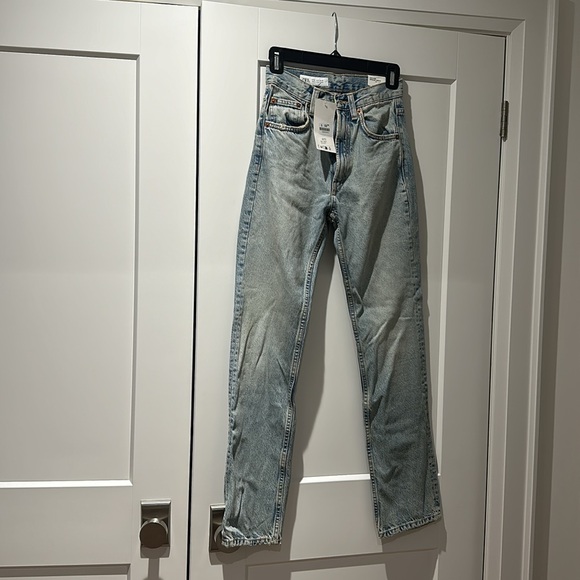 Light blue Zara jeans, size 0. - Picture 5 of 6